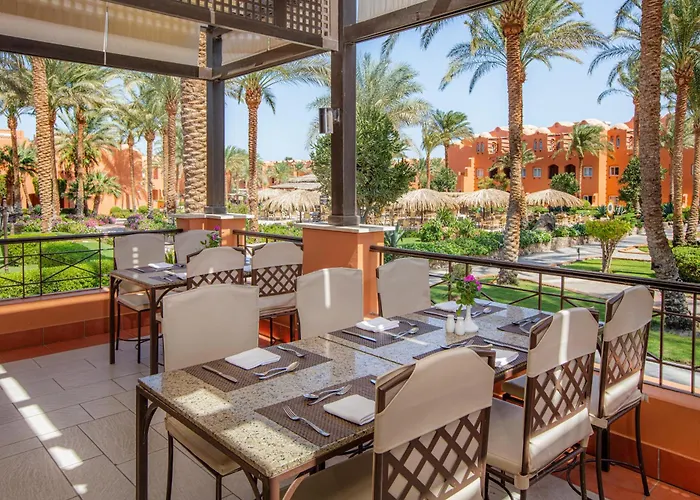 منتجع Jaz Makadi Oasis 5*