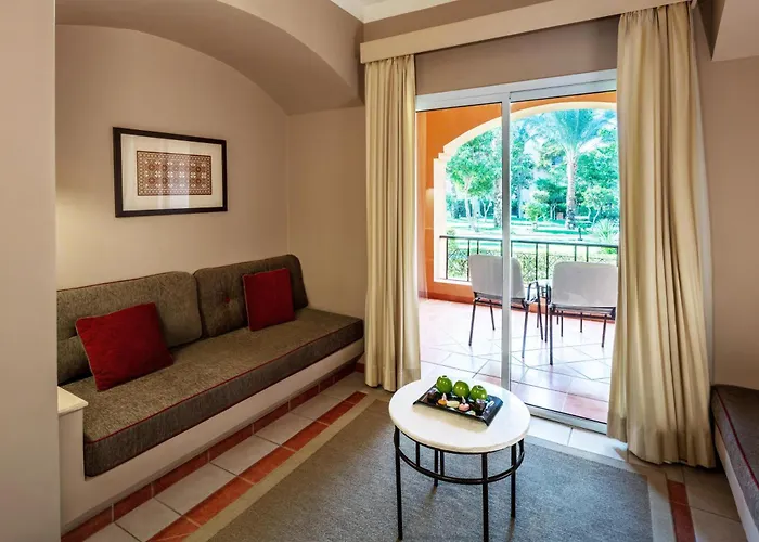 Jaz Makadi Oasis 5*