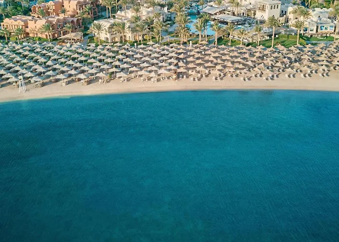 منتجع Jaz Makadi Oasis 5*