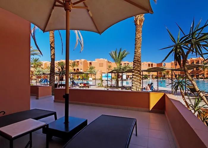 منتجع Jaz Makadi Oasis الغردقة