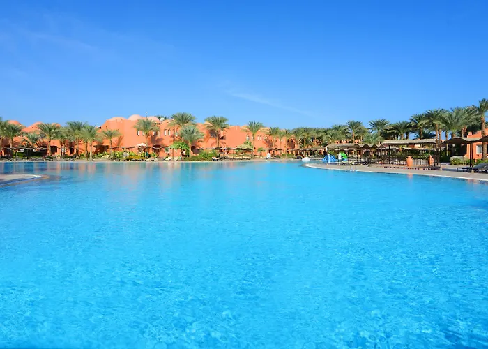 Üdülőközpont Jaz Makadi Oasis 5*