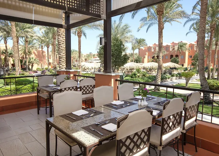 منتجع Jaz Makadi Oasis الغردقة