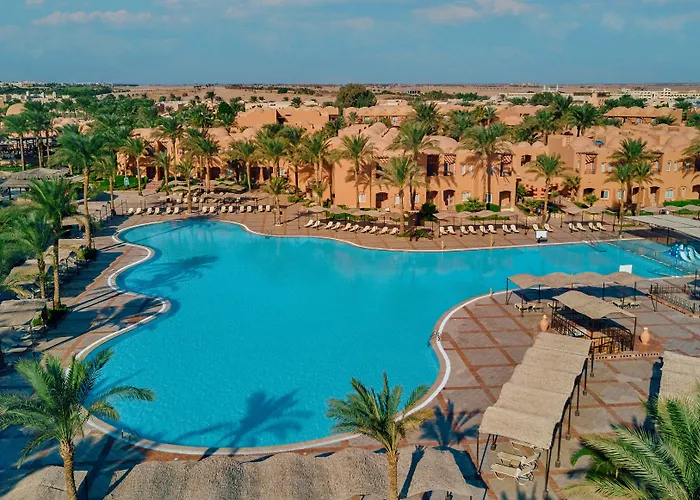 Üdülőközpont Jaz Makadi Oasis 5*